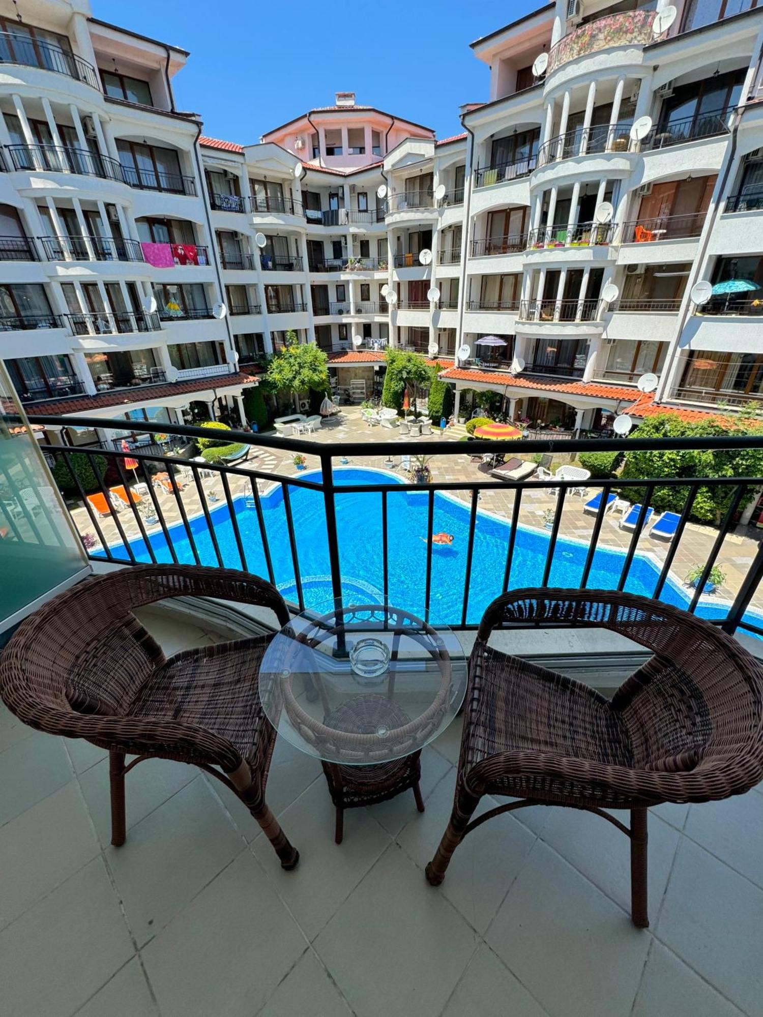 Dkapartments Chateau Valon Sunny Beach Buitenkant foto